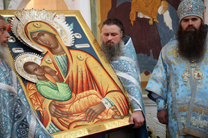 Сербская Православная Церковь передала в дар икону Божией Матери «Млекопитательница»