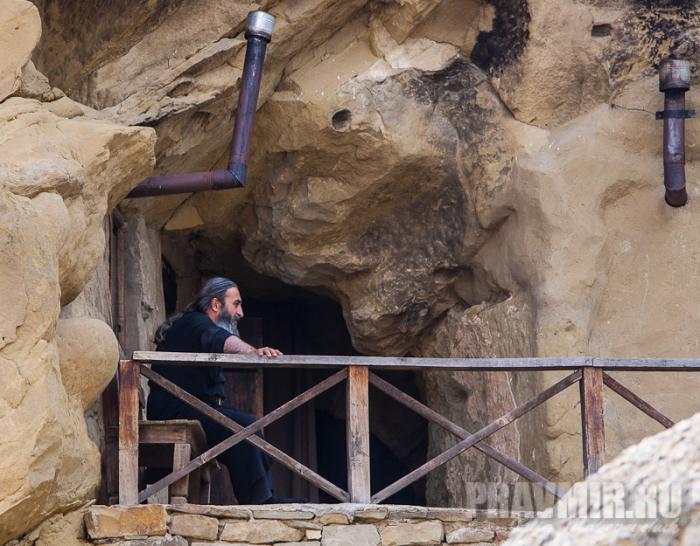 4a  ������-�������