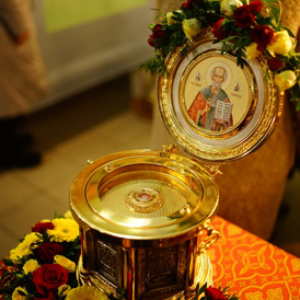 Божественная Литургия в день памяти святителя Николая, архиепископа Мир Ликийских, чудотворца. Божественная Литургия в день памяти святителя Николая, архиепископа Мир Ликийских, чудотворца.