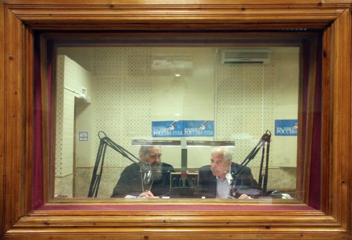 9  � �����������