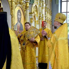Собор славных и всехвальных 12-ти апостолов