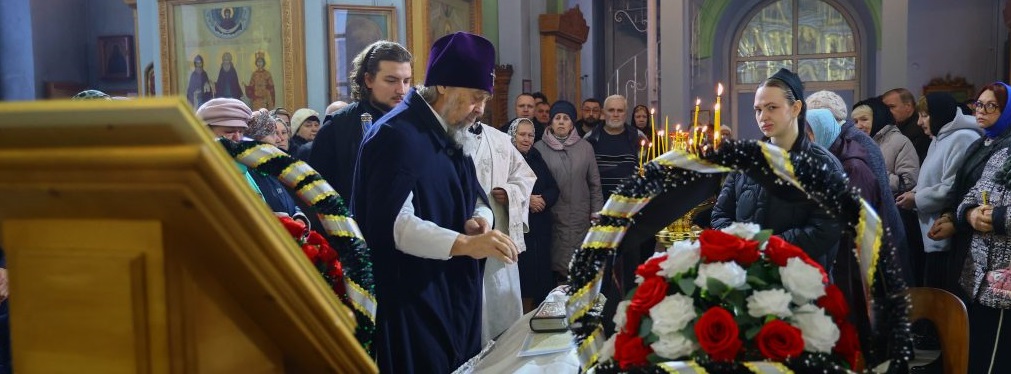 Чин отпевания почившего наместника обители архимандрита Клавдиана (Ларькова) Чин отпевания почившего наместника обители архимандрита Клавдиана (Ларькова)