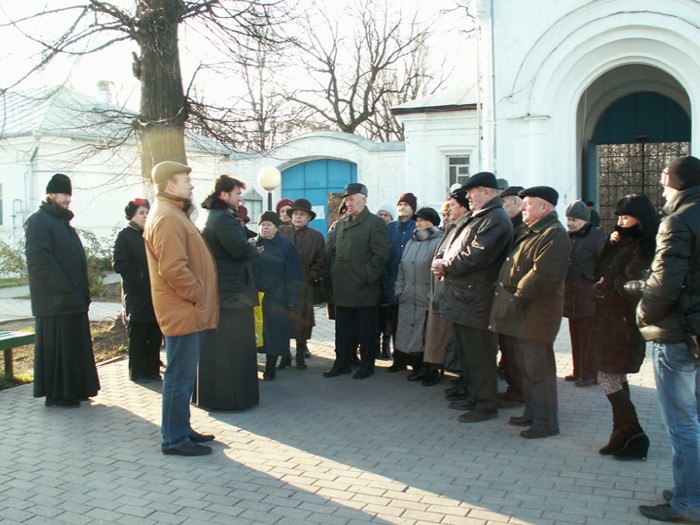 9abcd Ветераны Тулачермета в Щегловском монастыре
